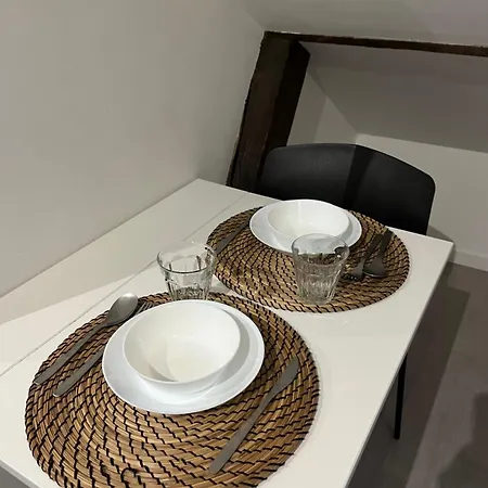 # Le 5 # Beau Renove, Equipe, Au Calme, Centre *