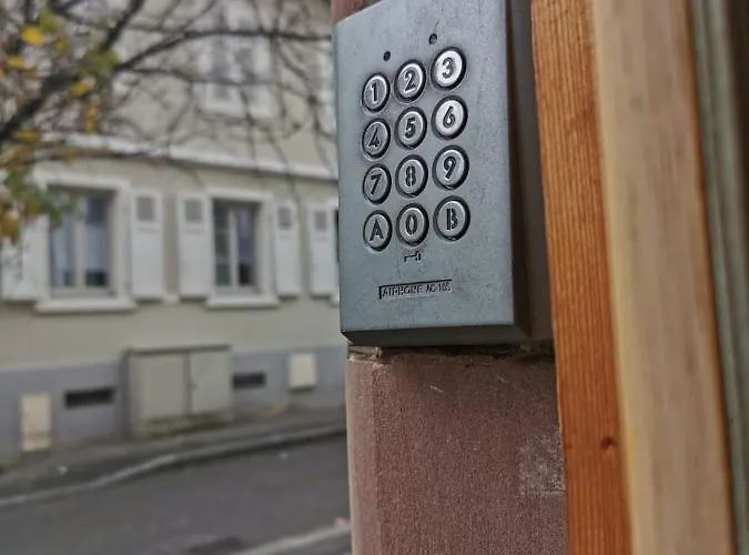 # Le 5 # Beau Rénové, équipé, Au Calme, Centre * Mulhouse